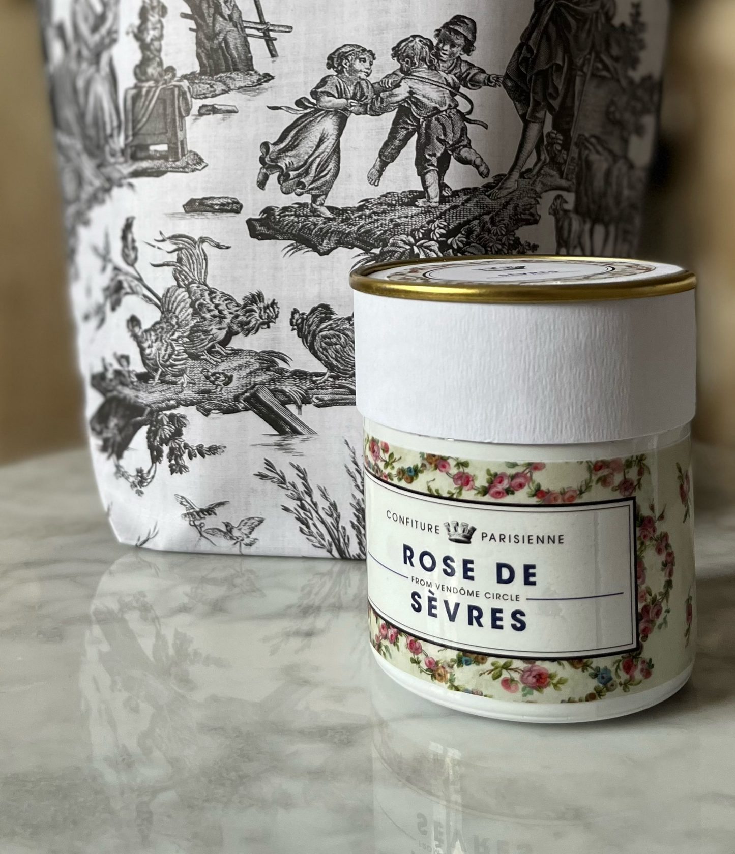 Tea by Vendôme Circle