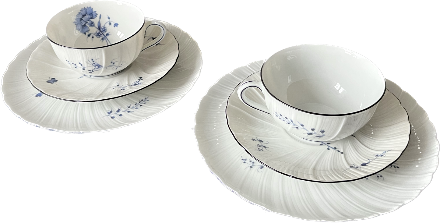 Tasses à thé et assiettes signées Rouard et Bernardaud